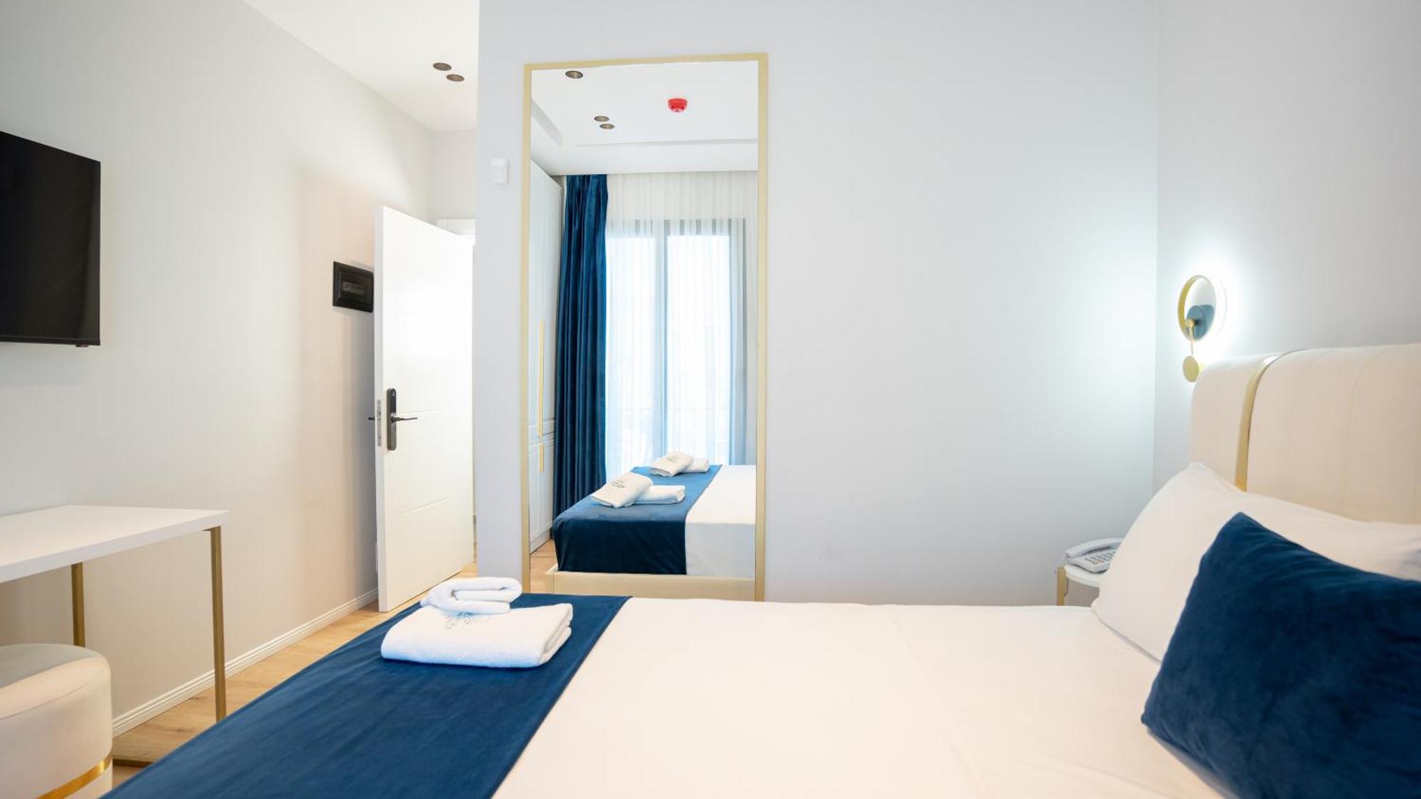 Sea Queen Luxury Hotel Radhimë エクステリア 写真