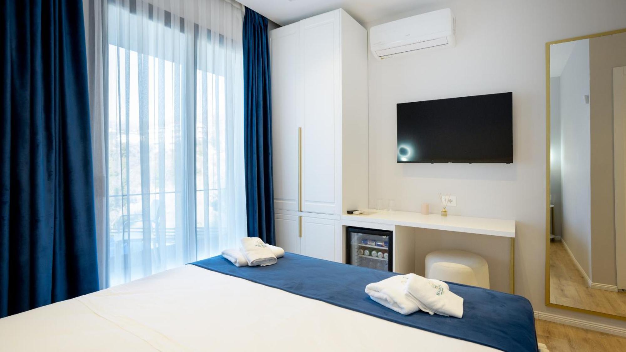 Sea Queen Luxury Hotel Radhimë エクステリア 写真