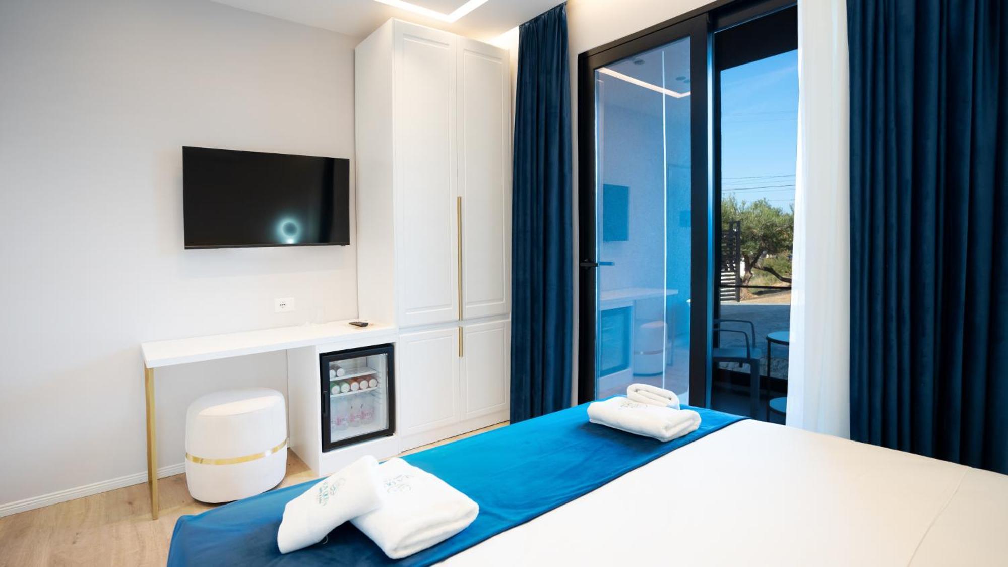 Sea Queen Luxury Hotel Radhimë エクステリア 写真