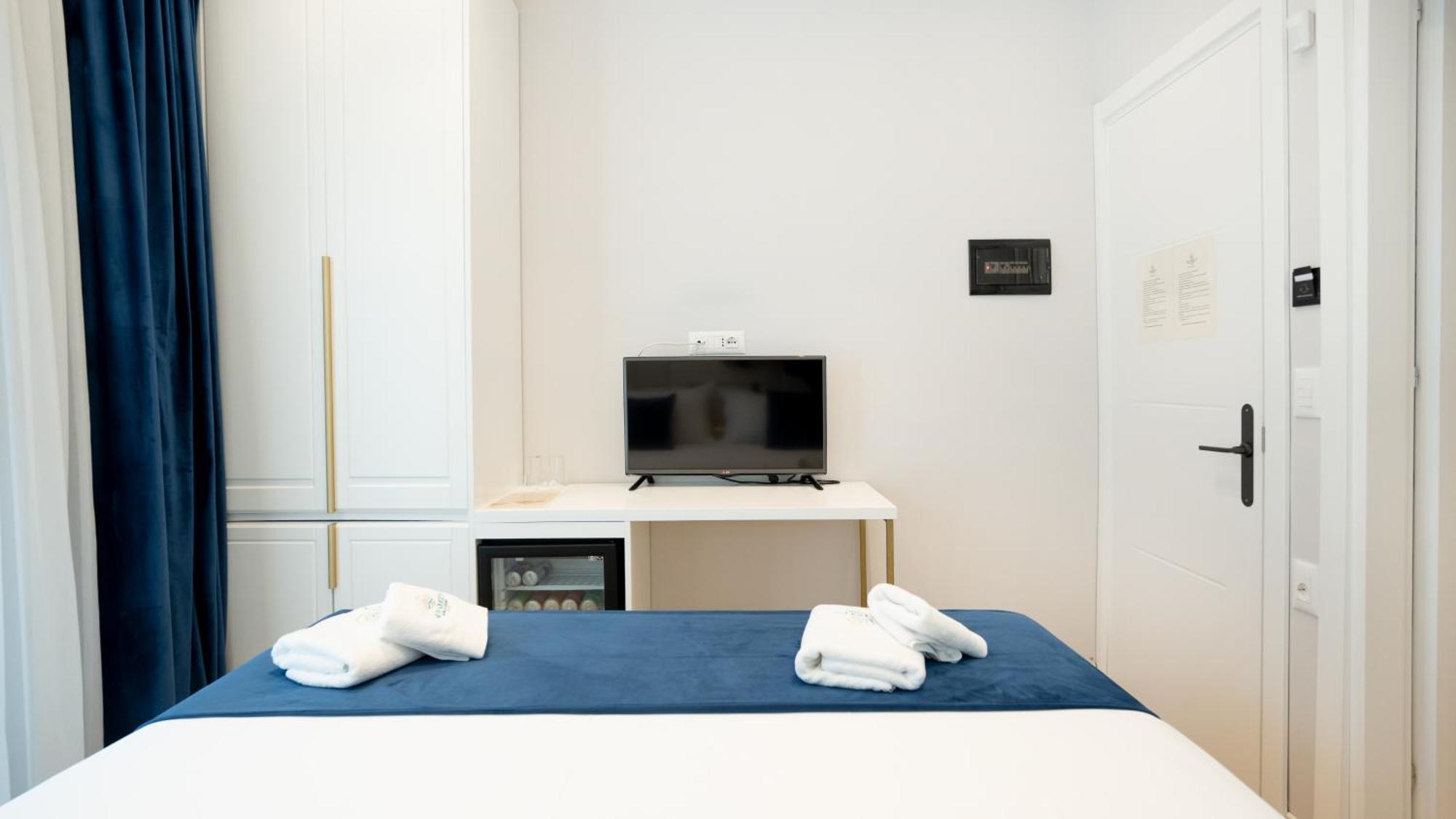 Sea Queen Luxury Hotel Radhimë エクステリア 写真