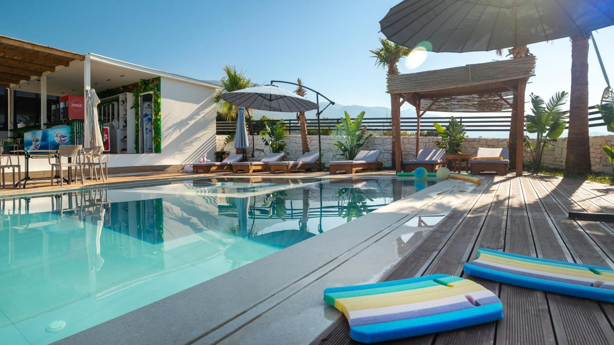 Sea Queen Luxury Hotel Radhimë エクステリア 写真